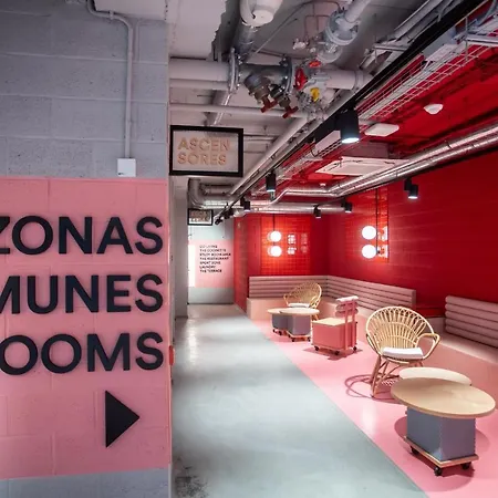 Residencia Universitaria Resa San Mames アパート