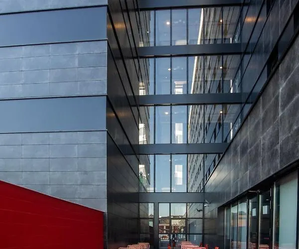 Residencia Universitaria Resa San Mamés *