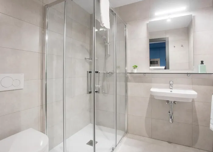 Residencia Universitaria Resa San Mames *