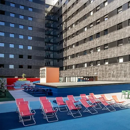Residencia Universitaria Resa San Mames *